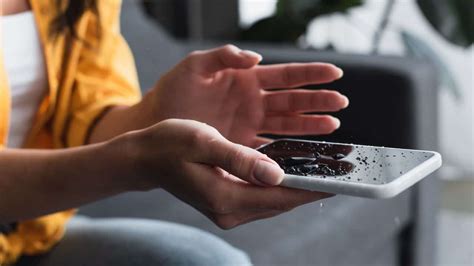 How to get smartphone insurance in the Philippines.